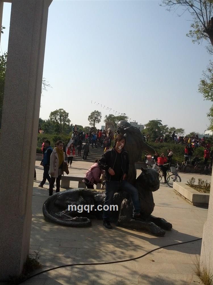 等你一起走的头像