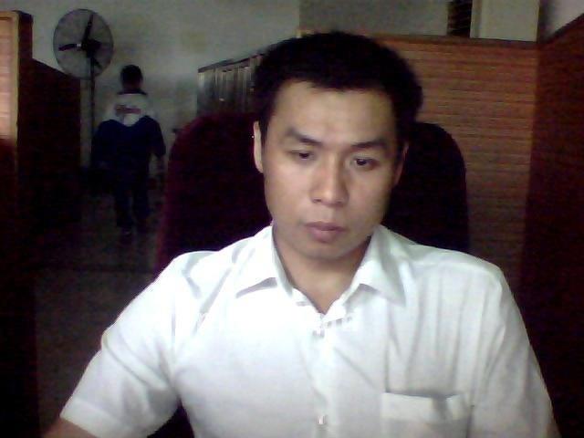 好马专吃窝边草的头像