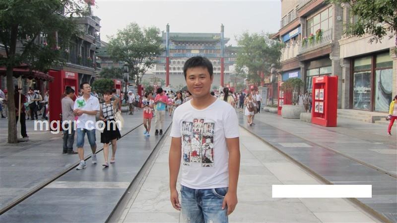 隐匿天真的头像