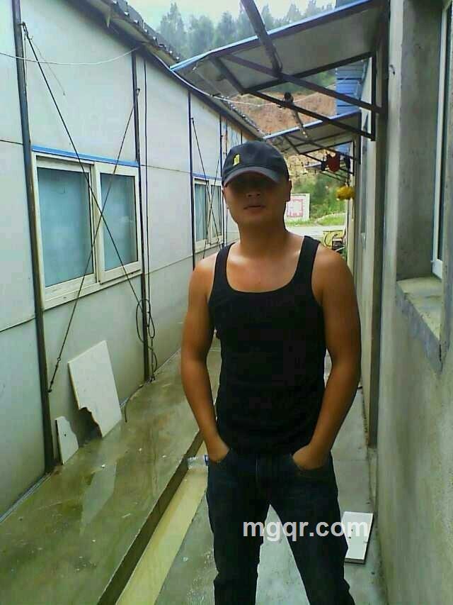 爱以伤心以死的头像