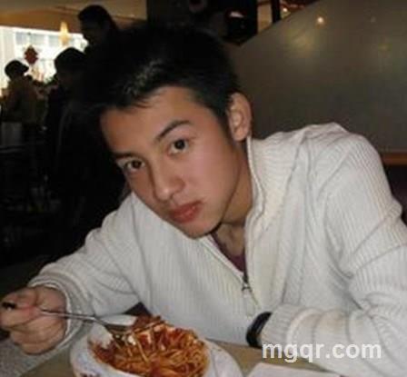 我在这里2011的头像