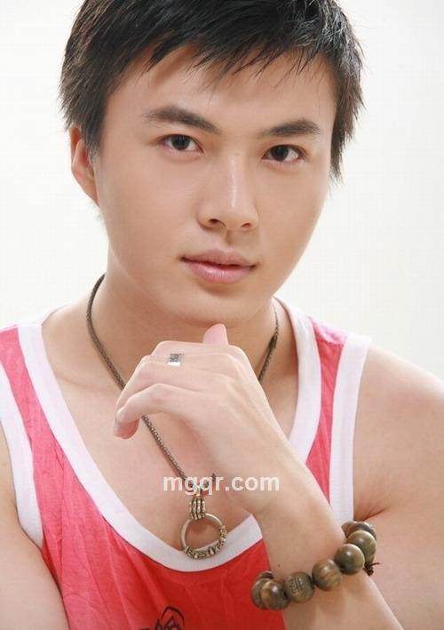 何处RE尘埃的头像