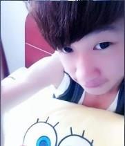 东京铁塔上盛开的繁华的头像