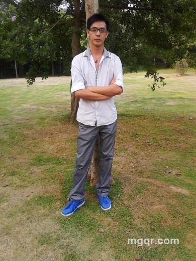 一个人很不精彩的头像