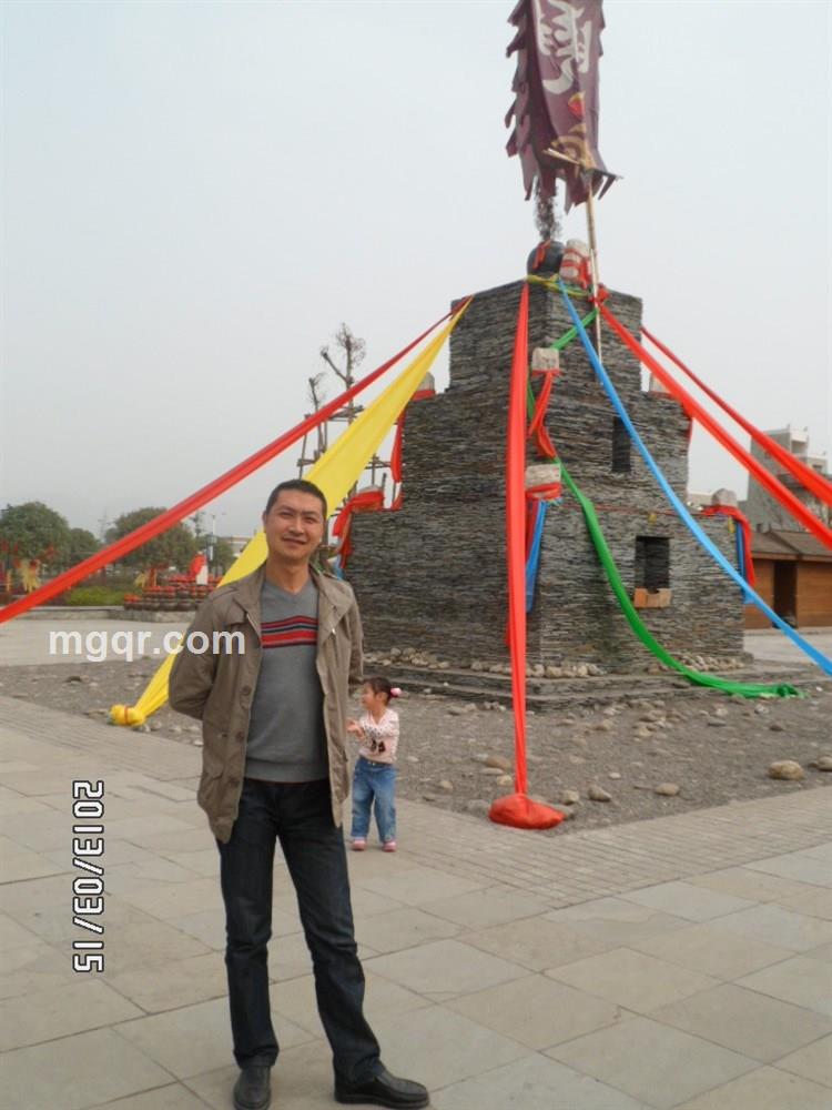 不买内裤的人的头像