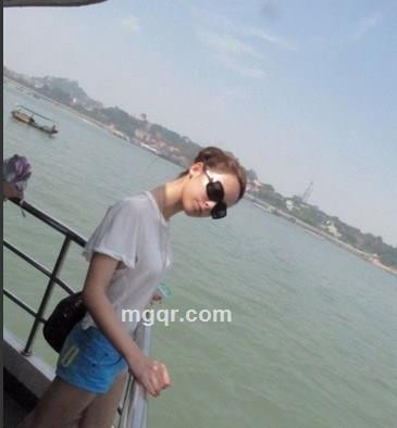 半梦温存 。的头像