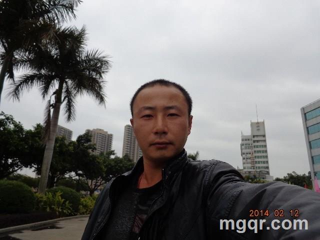 谁会爱我虎的头像