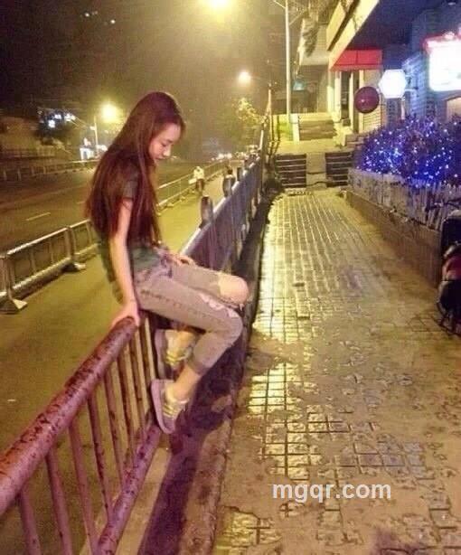 两腿之间i的头像