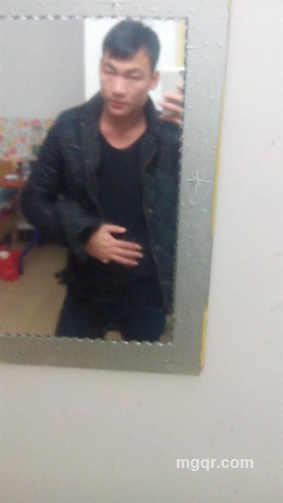 虚伪的社会╮ .的头像