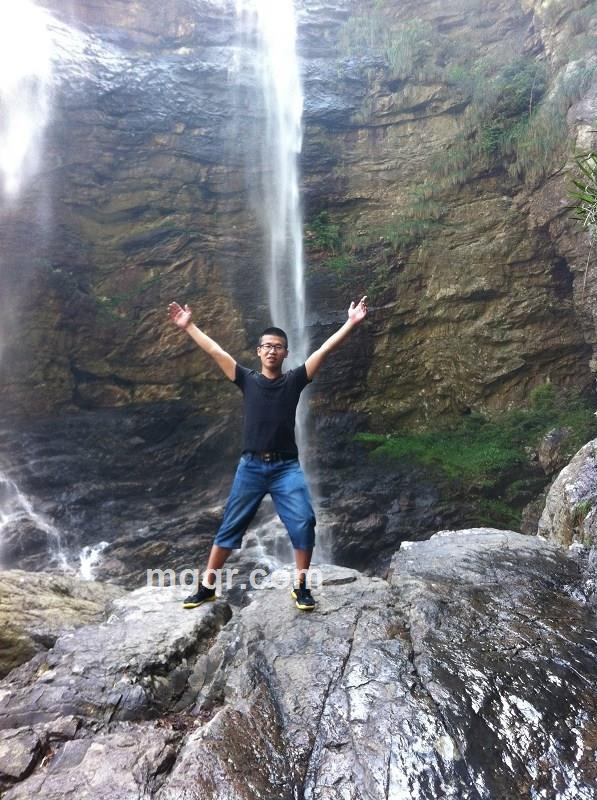 独自等待为爱的头像