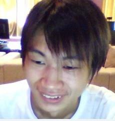 一亿个伤芯的头像