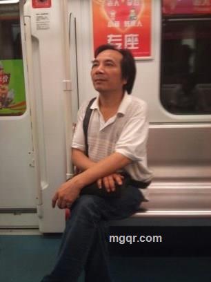 一池碧水的头像