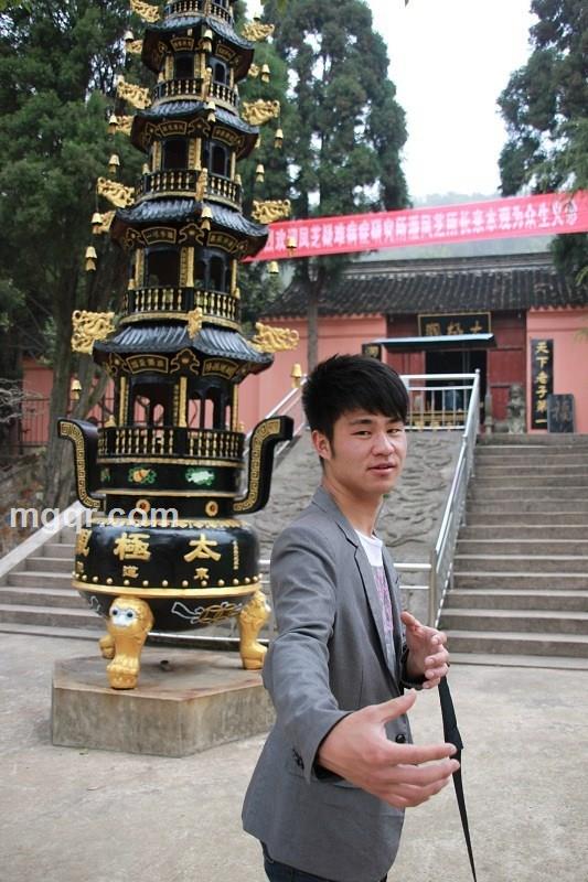 yao山外有山的头像