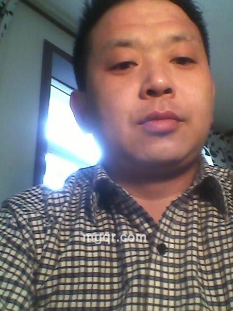 为孤独寻找伴侣的头像