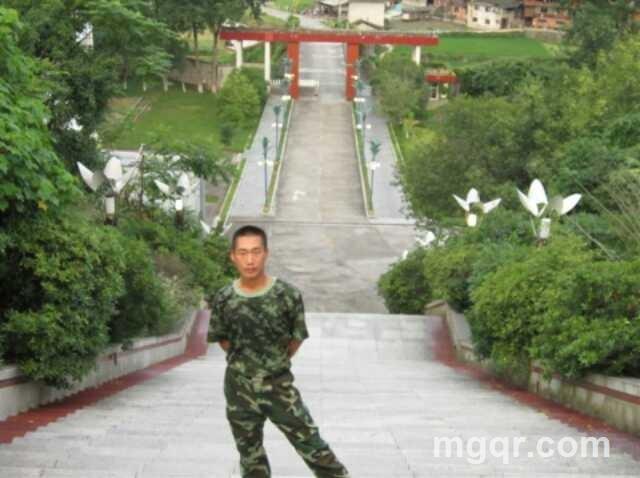 阿杰，，的头像