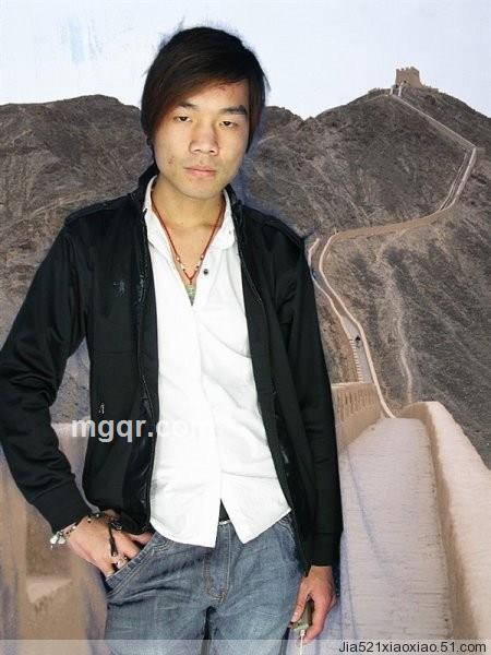 傻傻的我想人陪的头像