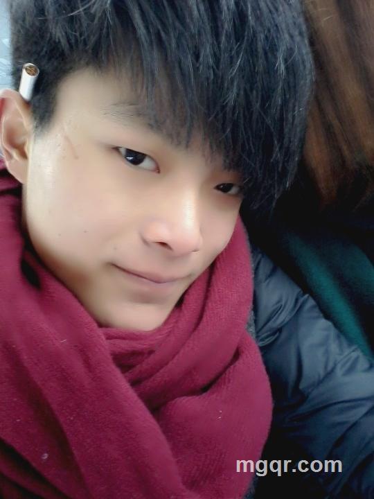 郁郁郁的头像
