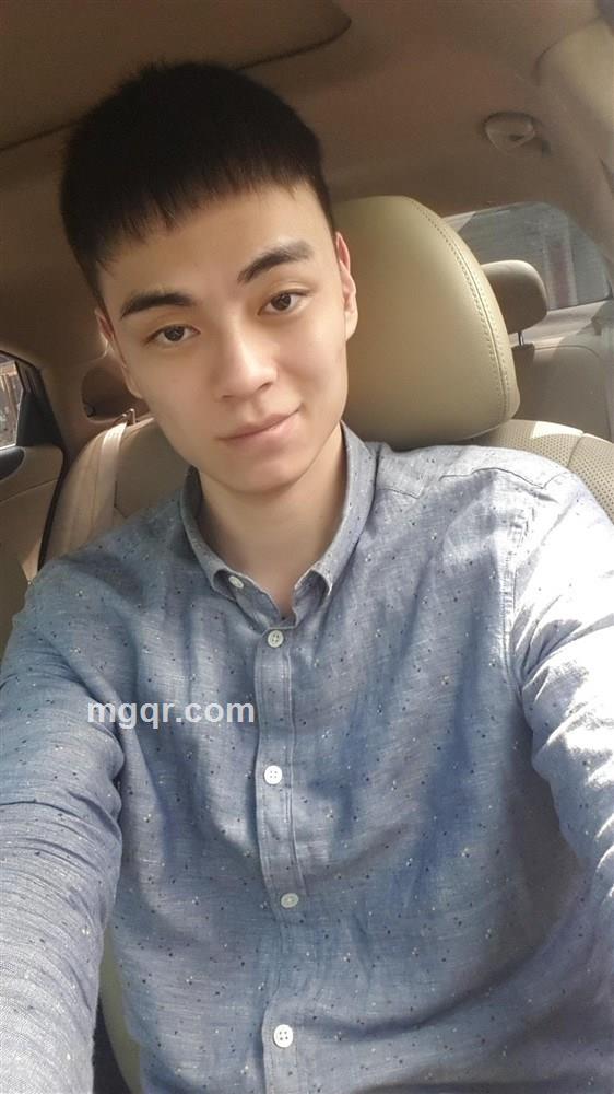 啊伟要飞的头像