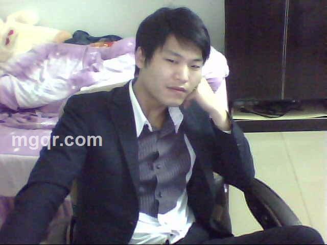 羞涩嘚吻妳的头像