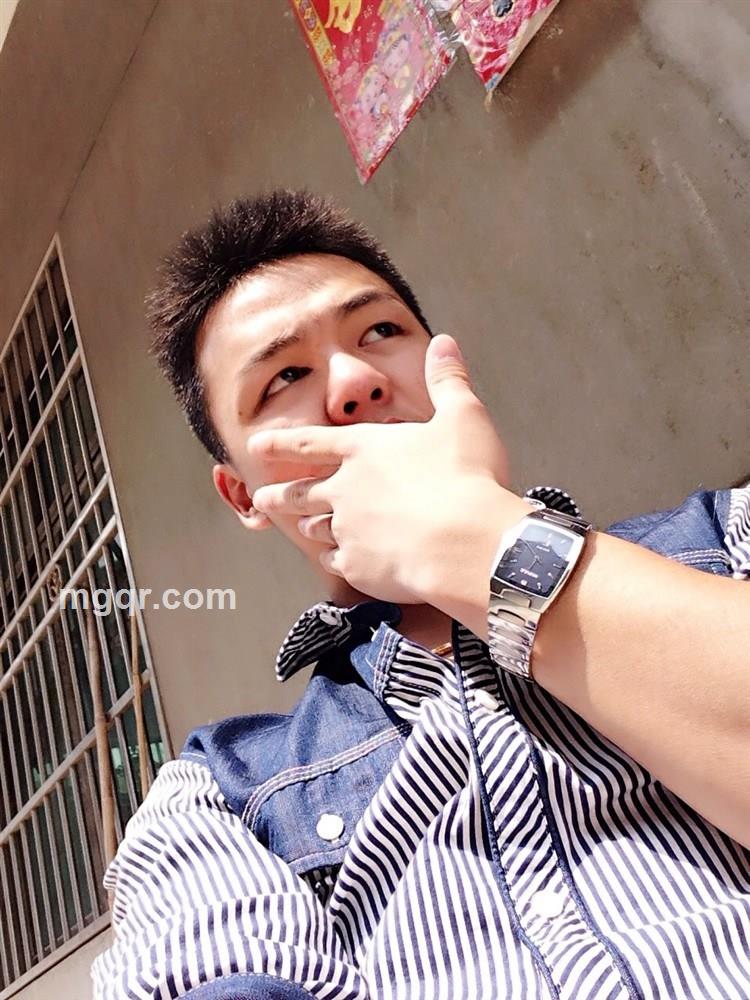  纯纯的的头像