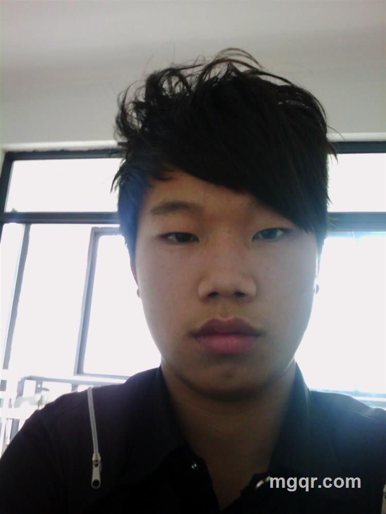 *男一个，的头像