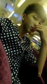 孔孔孔浪漫的头像