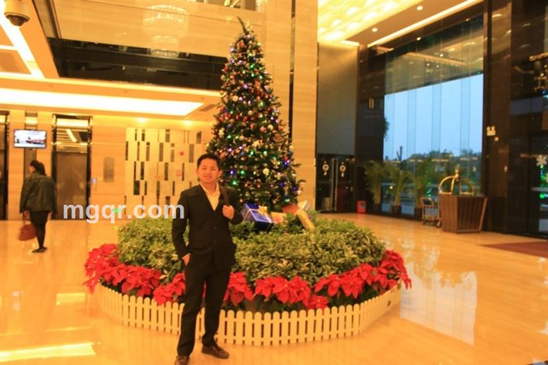 坐在墙上=红杏的头像