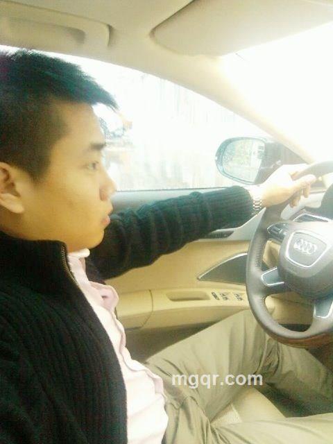 夜雨葬花魂、的头像