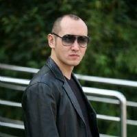 丝巴依依丝巴依依尔的头像