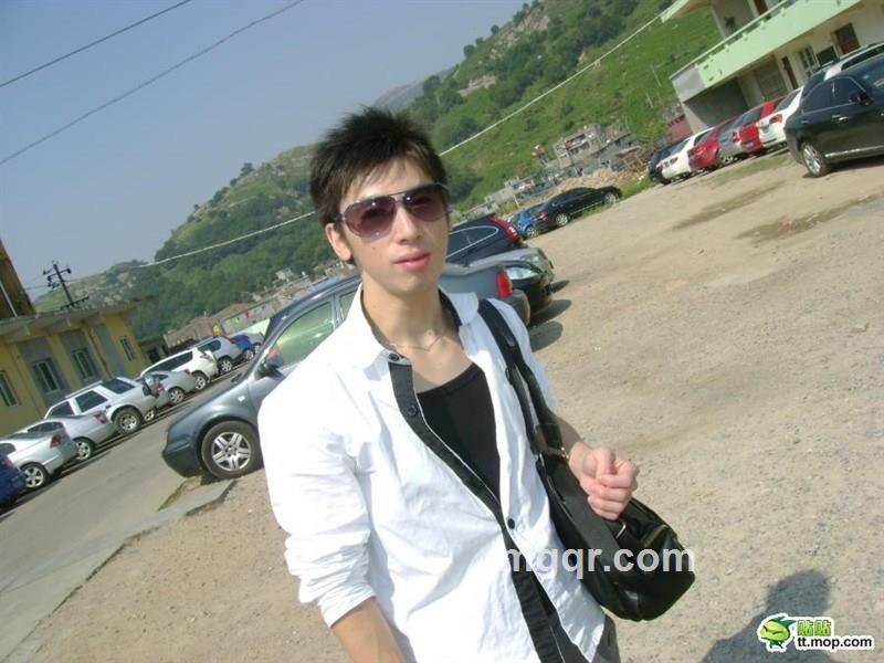 只想与你更接近的头像