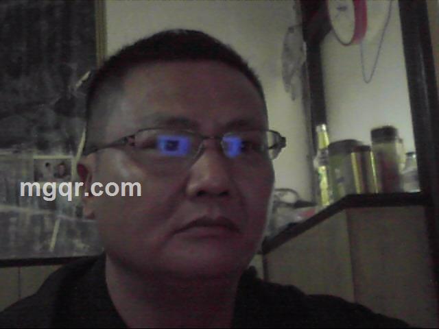 孤独的宏宏的头像