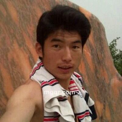 夜深人不静。。。的头像