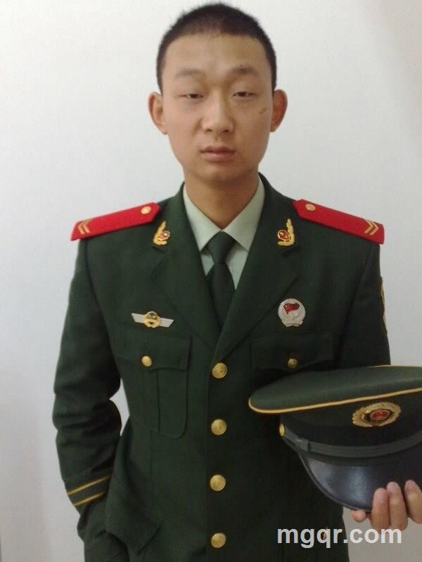 里里外外的头像