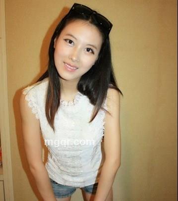 午夜忧愁的头像