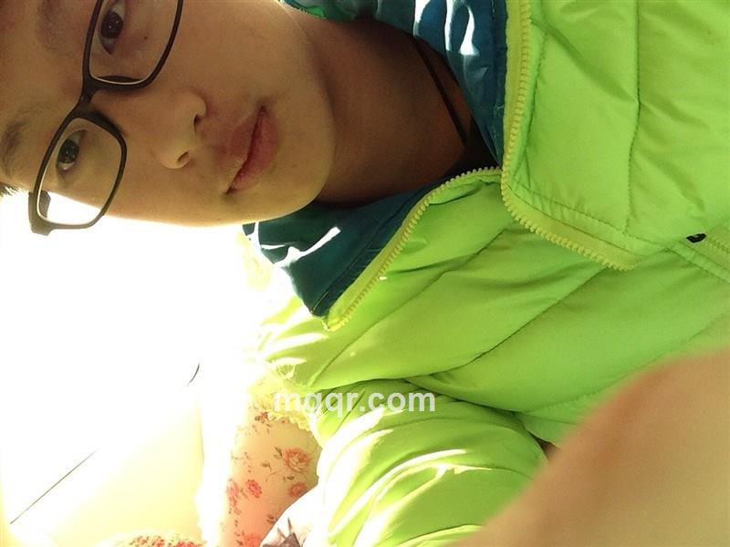 拉拉看我看的头像