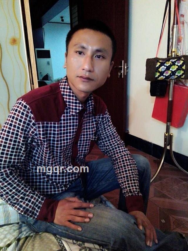 天赐黯然的头像