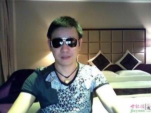 寂寞的浪漫路人的头像