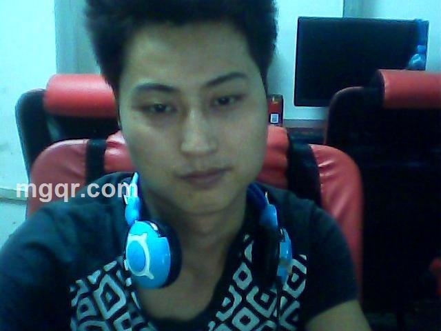 不離不純屬放狗*的头像