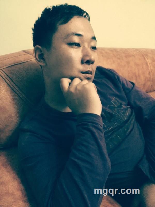 傲雪纷飞的头像