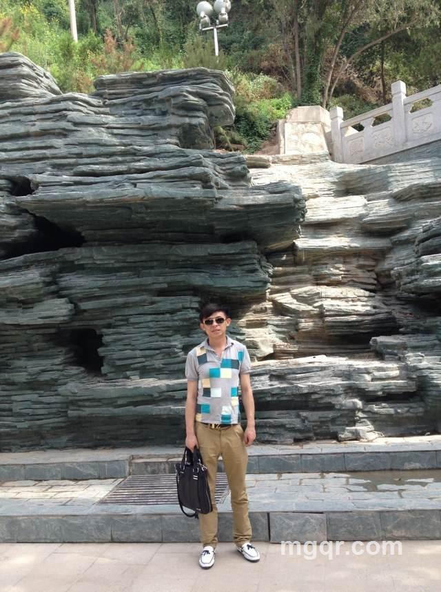 外地帅哥的头像