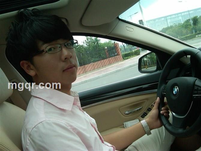 裆下马赛克的头像