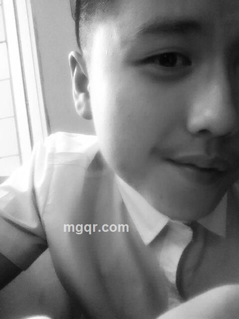 19cm男青年的头像