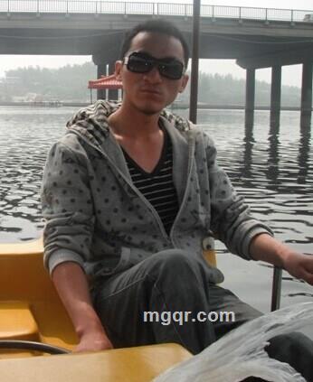 有点小猛男的头像