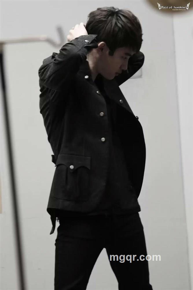 燥热的冬天的头像