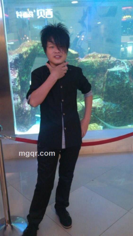 色色的男人的头像