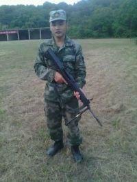 帅哥爱打的头像