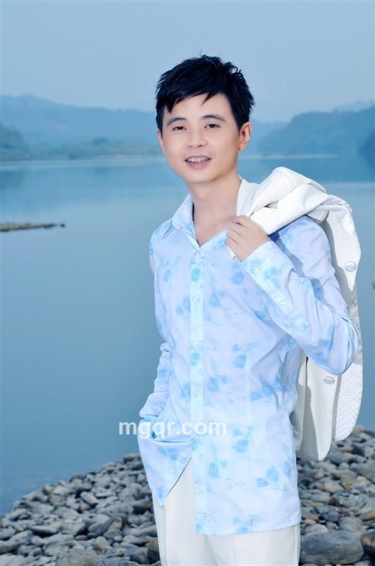 271三三2肆伍伍的头像