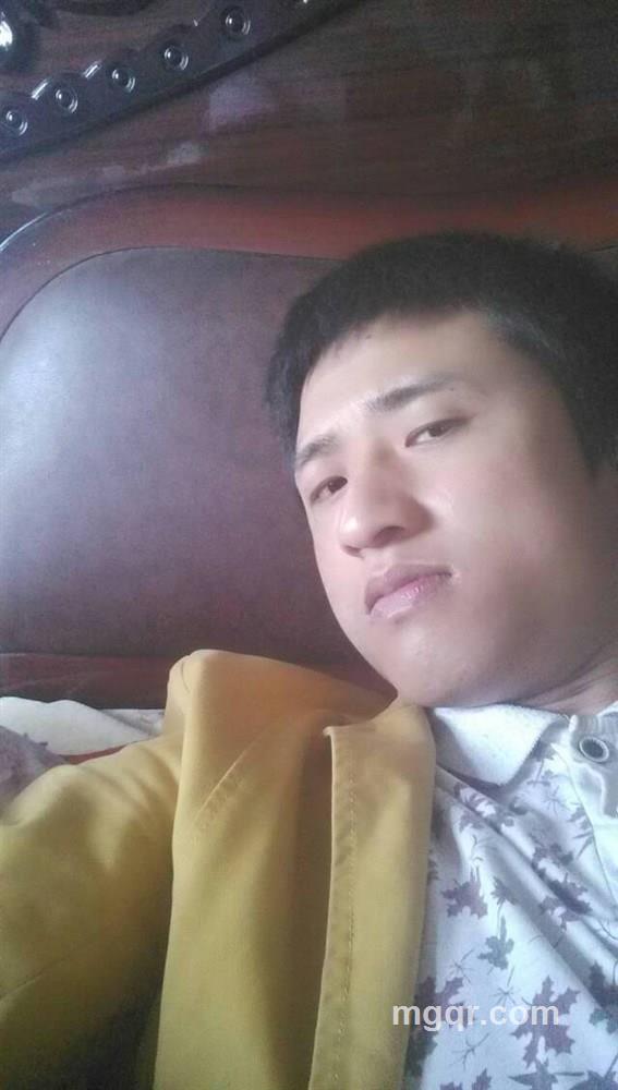 衡阳帅哥1990的头像