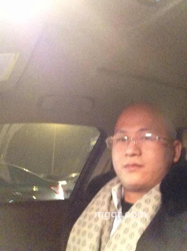 相信自己！路再脚下！的头像