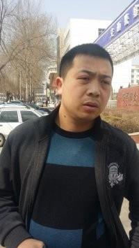 老实男人的孤独的头像